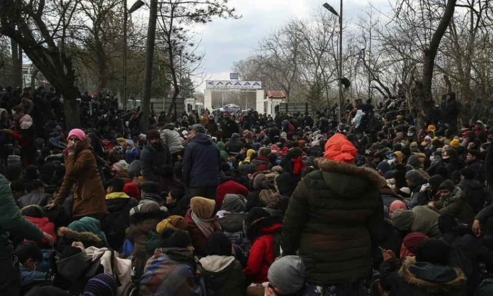 H Μόσχα προειδοποιεί την Αθήνα: H Τουρκία σπρώχνει 130.000 μετανάστες, μειοψηφία οι Σύριοι